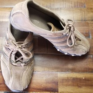 Skechers brown sneakers